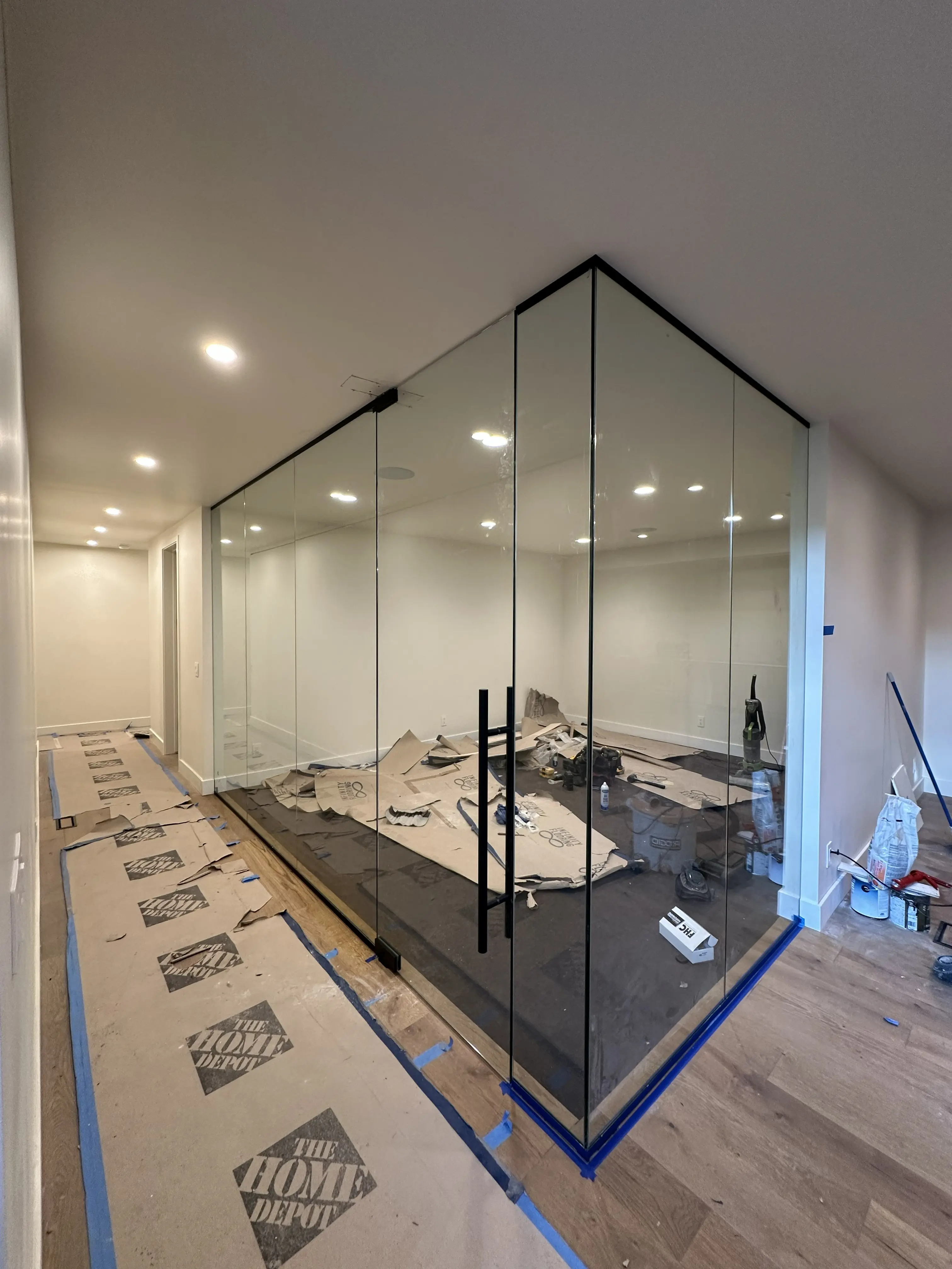 Residential gym glass partition in Alpine